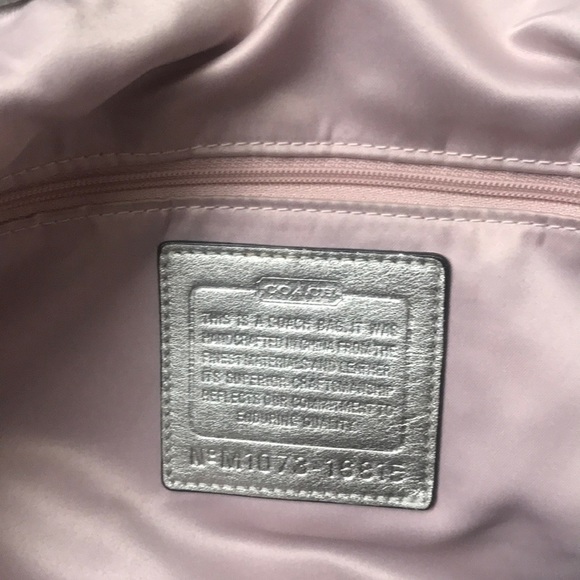 Classic Coach Bag - Picture 7 of 10